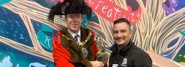 Falconry UK With Lord Mayor City Of London